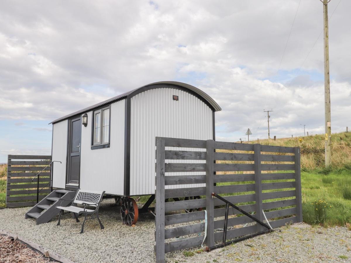 Shepherds Hut Lonmore Exterior foto
