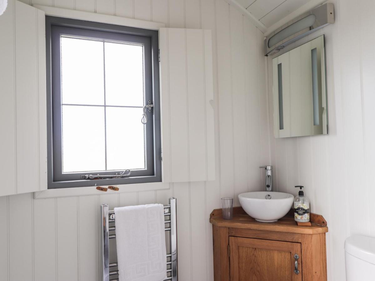 Shepherds Hut Lonmore Exterior foto